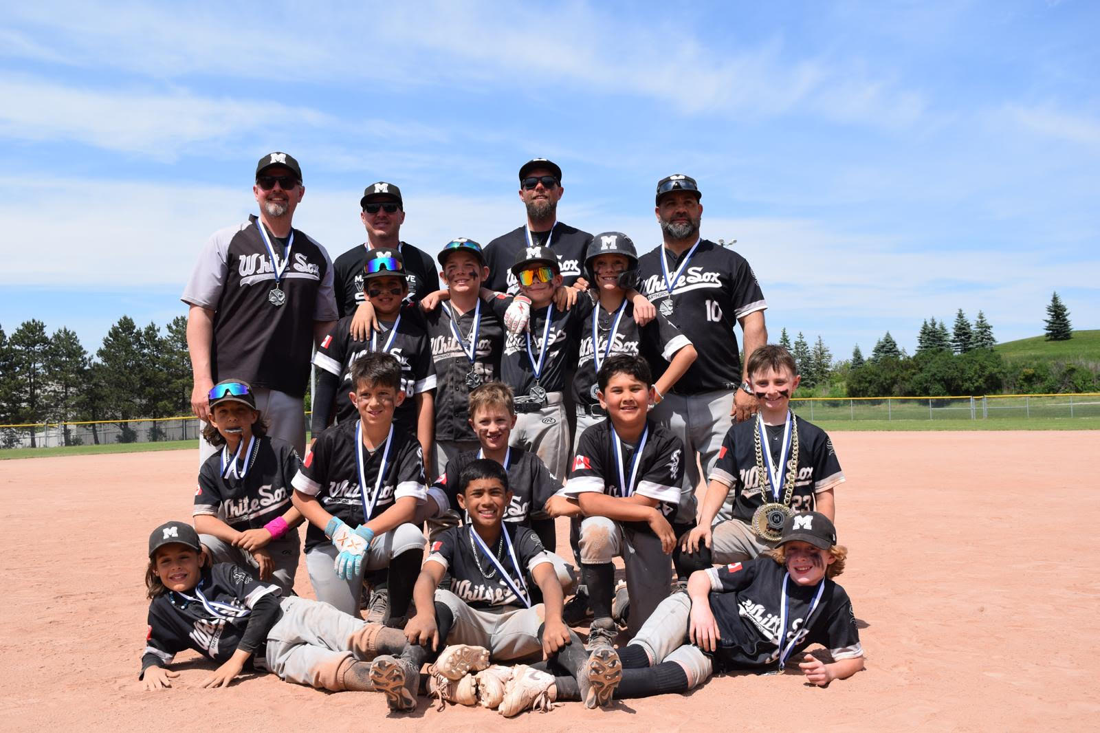 10U AA photo 1 10U AA photo 1